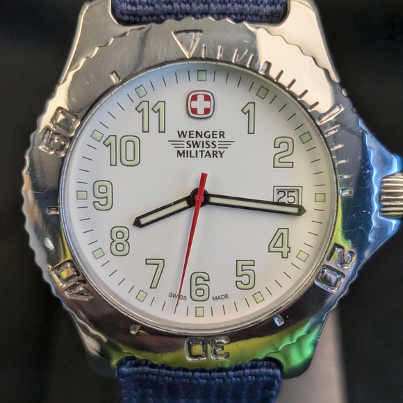Wenger swiss military mens field watch - Picture 1 of 7
